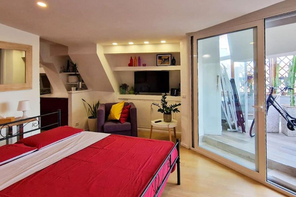 Penthouse Utopoli -porta Portese * Rome